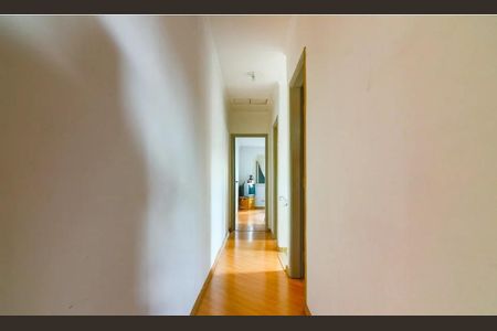 Casa à venda com 210m², 3 quartos e 2 vagas