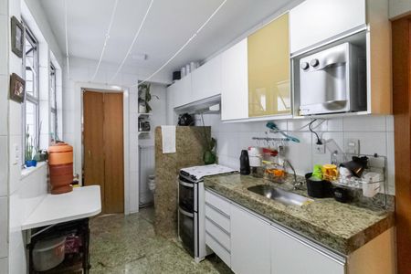 Apartamento à venda com 91m², 3 quartos e 2 vagas Apartamento à venda com 91m², 3 quartos e 2 vagasCozinha e Área de Serviço