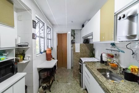 Apartamento à venda com 91m², 3 quartos e 2 vagas Apartamento à venda com 91m², 3 quartos e 2 vagasCozinha e Área de Serviço