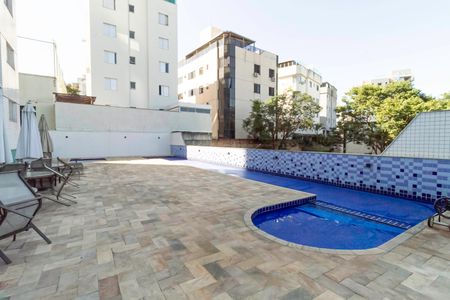 Apartamento à venda com 91m², 3 quartos e 2 vagas Apartamento à venda com 91m², 3 quartos e 2 vagasÁrea comum - Piscina