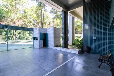 Apartamento à venda com 91m², 3 quartos e 2 vagas Apartamento à venda com 91m², 3 quartos e 2 vagasHall social