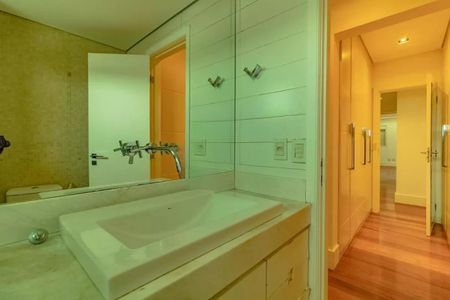 Apartamento à venda com 173m², 4 quartos e 2 vagas Apartamento à venda com 173m², 4 quartos e 2 vagasFoto 33