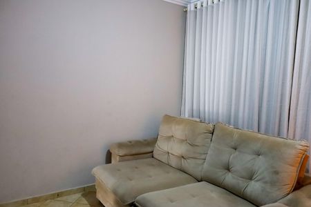 Casa à venda com 139m², 5 quartos e 2 vagasSala