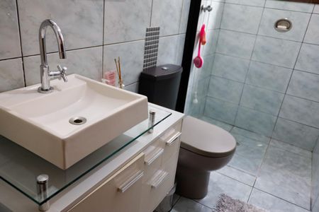 Casa à venda com 139m², 5 quartos e 2 vagasBanheiro