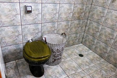 Casa à venda com 139m², 5 quartos e 2 vagasBanheiro da Suíte