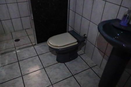 Casa à venda com 139m², 5 quartos e 2 vagasBanheiro