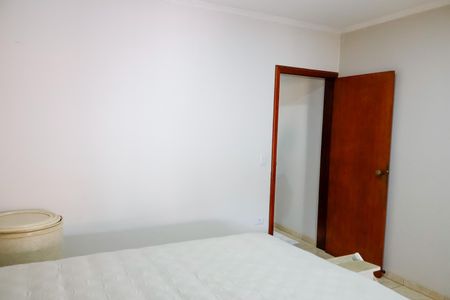 Casa à venda com 139m², 5 quartos e 2 vagasQuarto 1