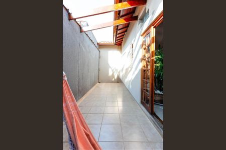 Casa à venda com 320m², 3 quartos e 3 vagas Casa à venda com 320m², 3 quartos e 3 vagasFoto 08