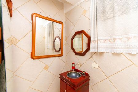 Casa à venda com 201m², 3 quartos e 4 vagas Casa à venda com 201m², 3 quartos e 4 vagasGaragem Lavabo