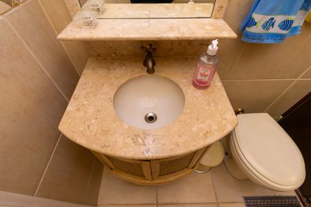 Casa à venda com 201m², 3 quartos e 4 vagas Casa à venda com 201m², 3 quartos e 4 vagasBanheiro da Suíte