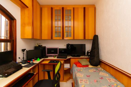 Casa à venda com 201m², 3 quartos e 4 vagas Casa à venda com 201m², 3 quartos e 4 vagasQuarto 2