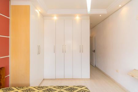 Casa à venda com 201m², 3 quartos e 4 vagas Casa à venda com 201m², 3 quartos e 4 vagasSuíte