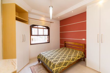 Casa à venda com 201m², 3 quartos e 4 vagas Casa à venda com 201m², 3 quartos e 4 vagasSuíte