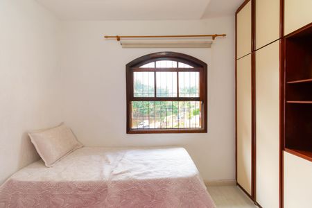 Casa à venda com 201m², 3 quartos e 4 vagas Casa à venda com 201m², 3 quartos e 4 vagasQuarto 1