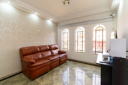 Casa à venda com 201m², 3 quartos e 4 vagas Casa à venda com 201m², 3 quartos e 4 vagasSala