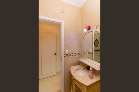 Casa à venda com 201m², 3 quartos e 4 vagas Casa à venda com 201m², 3 quartos e 4 vagasBanheiro da Suíte