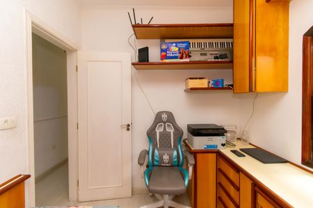 Casa à venda com 201m², 3 quartos e 4 vagas Casa à venda com 201m², 3 quartos e 4 vagasQuarto 2