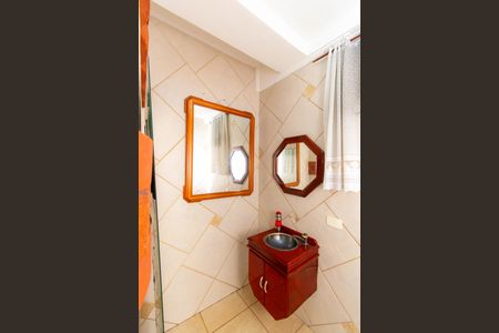 Casa à venda com 201m², 3 quartos e 4 vagas Casa à venda com 201m², 3 quartos e 4 vagasGaragem Lavabo