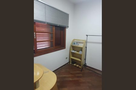 Casa à venda com 220m², 4 quartos e 3 vagas Casa à venda com 220m², 4 quartos e 3 vagasFoto 09