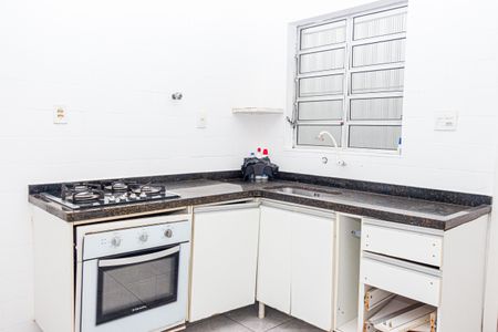 Casa à venda com 186m², 2 quartos e sem vaga Casa à venda com 186m², 2 quartos e sem vagaCozinha
