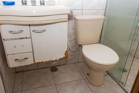 Casa à venda com 186m², 2 quartos e sem vaga Casa à venda com 186m², 2 quartos e sem vagaBanheiro da Suíte