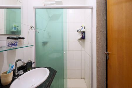 Casa à venda com 139m², 3 quartos e 2 vagas Casa à venda com 139m², 3 quartos e 2 vagasBanheiro Social