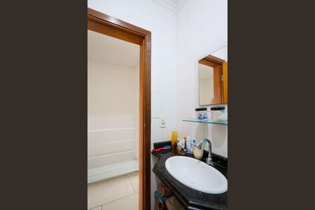 Casa à venda com 139m², 3 quartos e 2 vagas Casa à venda com 139m², 3 quartos e 2 vagasBanheiro Social