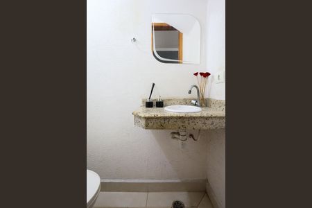 Casa à venda com 139m², 3 quartos e 2 vagas Casa à venda com 139m², 3 quartos e 2 vagasLavabo