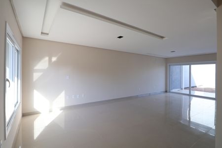 Casa à venda com 138m², 3 quartos e 2 vagasSala