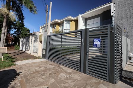 Casa à venda com 138m², 3 quartos e 2 vagasFachada