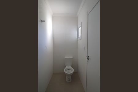 Casa à venda com 138m², 3 quartos e 2 vagasBanheiro da Suíte