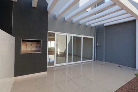 Casa à venda com 138m², 3 quartos e 2 vagasÁrea externa
