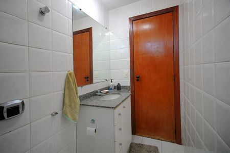 Apartamento à venda com 150m², 4 quartos e 2 vagasBanheiro
