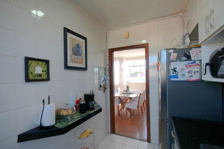 Apartamento à venda com 150m², 4 quartos e 2 vagasCozinha