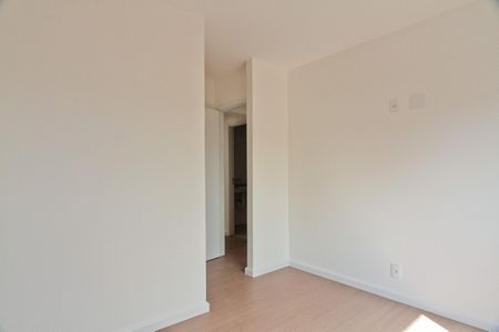 Apartamento à venda com 83m², 3 quartos e 2 vagas Apartamento à venda com 83m², 3 quartos e 2 vagasSuíte