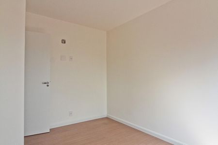 Apartamento à venda com 83m², 3 quartos e 2 vagas Apartamento à venda com 83m², 3 quartos e 2 vagasQuarto 1