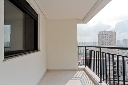 Apartamento à venda com 83m², 3 quartos e 2 vagasVaranda