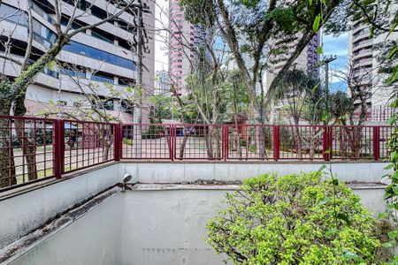 Casa para alugar com 400m², 3 quartos e 5 vagasVista da Suíte 