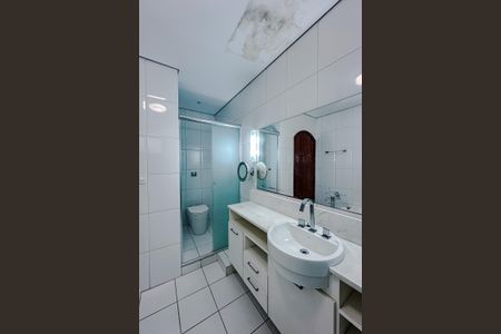 Casa para alugar com 400m², 3 quartos e 5 vagasBanheiro da Suíte 