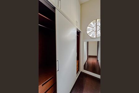 Casa para alugar com 400m², 3 quartos e 5 vagasSuíte