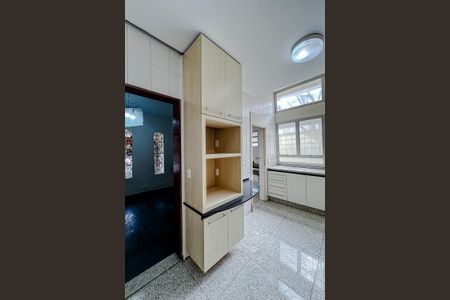 Casa para alugar com 400m², 3 quartos e 5 vagasCozinha