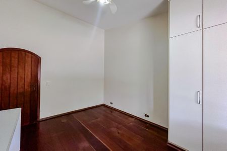 Casa para alugar com 400m², 3 quartos e 5 vagasQuarto 