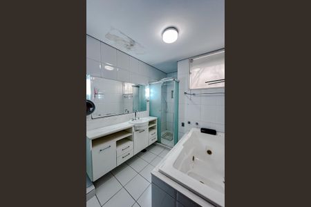 Casa para alugar com 400m², 3 quartos e 5 vagasBanheiro da Suíte 