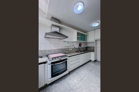 Casa para alugar com 400m², 3 quartos e 5 vagasCozinha