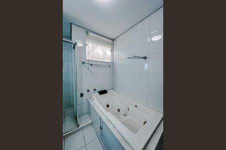 Casa para alugar com 400m², 3 quartos e 5 vagasBanheiro da Suíte 