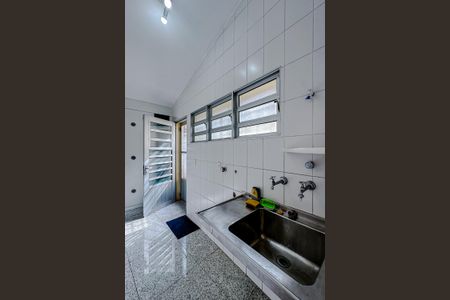 Casa para alugar com 400m², 3 quartos e 5 vagasÁrea de Serviço