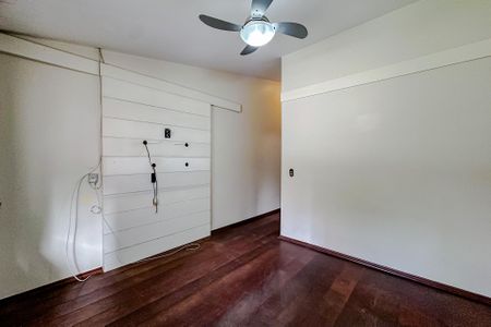 Casa para alugar com 400m², 3 quartos e 5 vagasSuíte