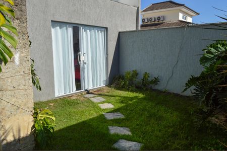 Casa de condomínio à venda com 160m², 3 quartos e 1 vaga Casa de condomínio à venda com 160m², 3 quartos e 1 vagaEntrada