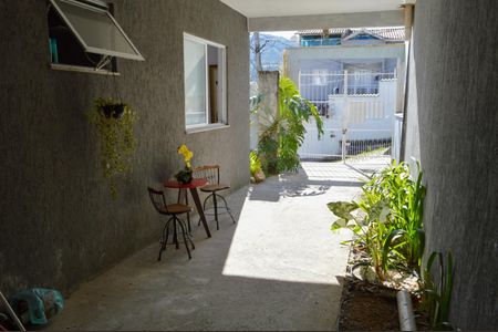 Casa de condomínio à venda com 160m², 3 quartos e 1 vaga Casa de condomínio à venda com 160m², 3 quartos e 1 vagaGaragem