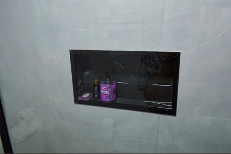 Casa de condomínio à venda com 160m², 3 quartos e 1 vaga Casa de condomínio à venda com 160m², 3 quartos e 1 vagaBanheiro da Suíte